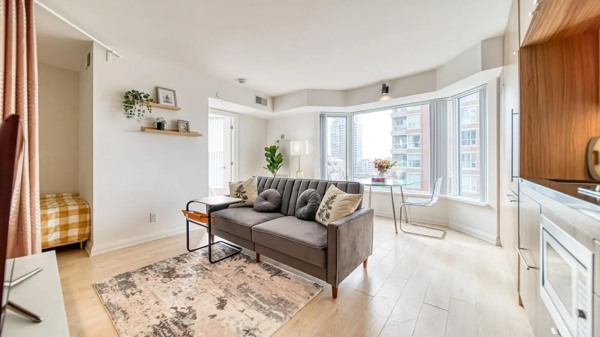 Apartment Yorkville Plaza Express Stay Toronto Canada