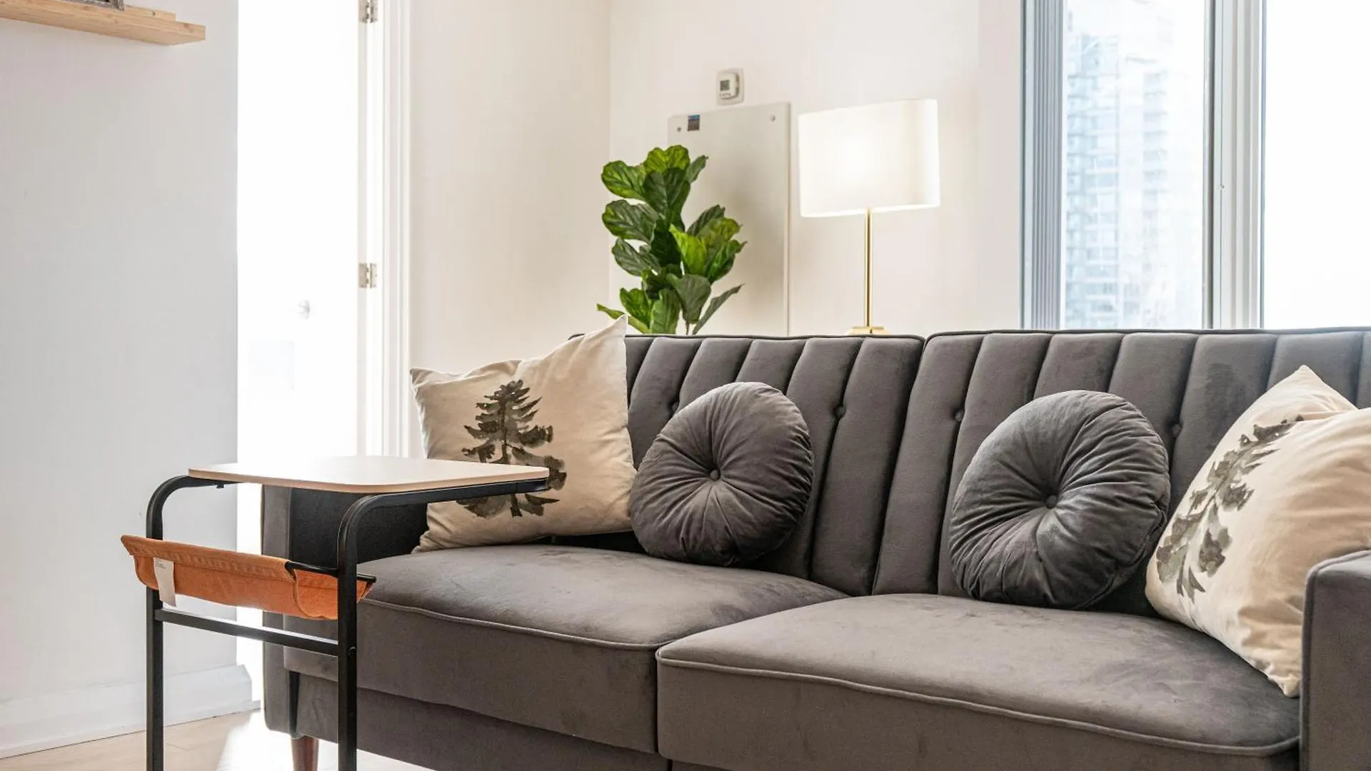 Apartment Yorkville Plaza Express Stay Toronto Canada
