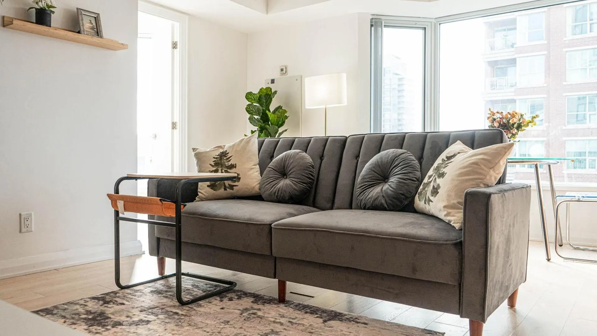 Yorkville Plaza Express Stay Toronto Apartment
