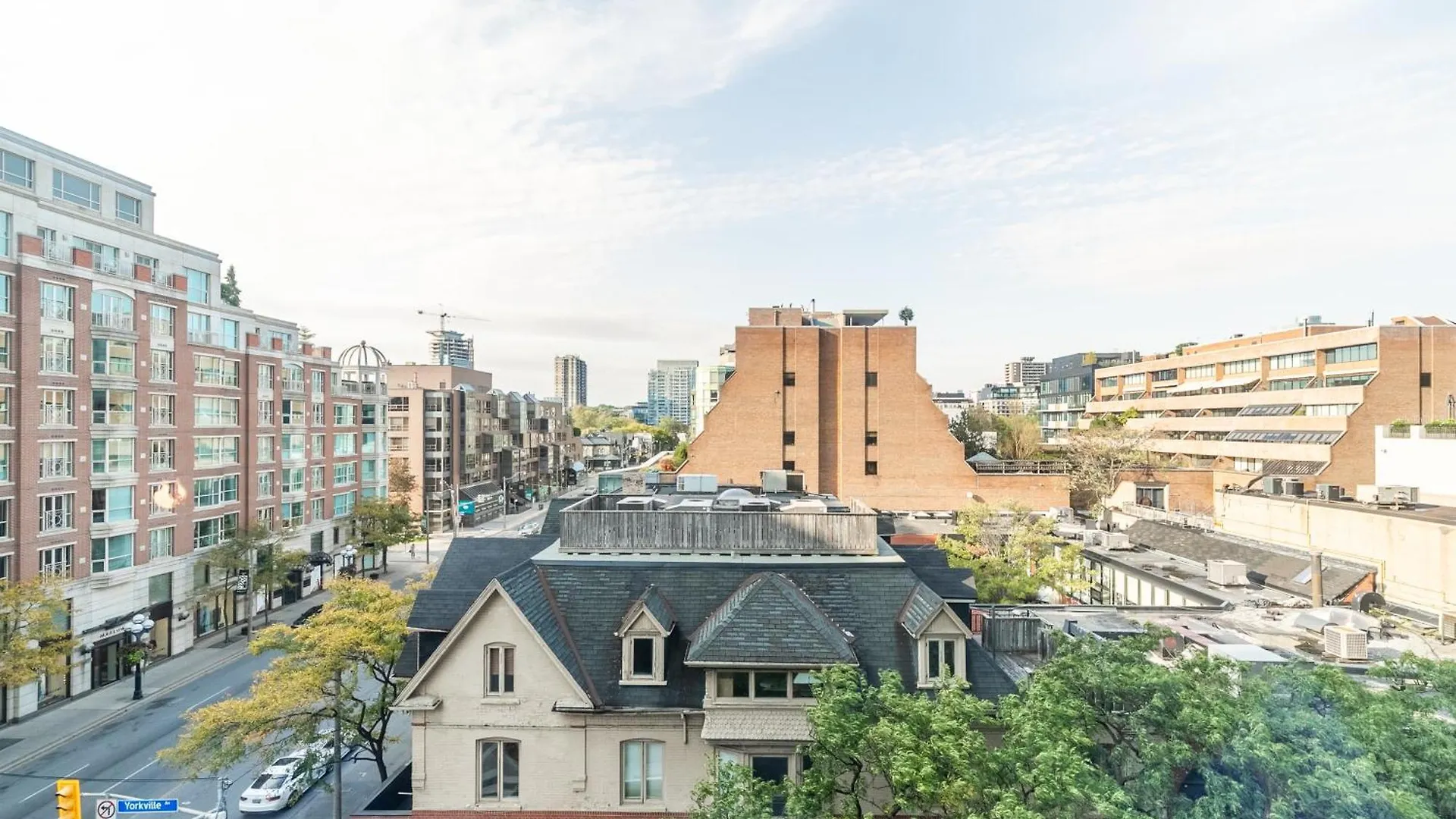 Yorkville Plaza Express Stay Toronto